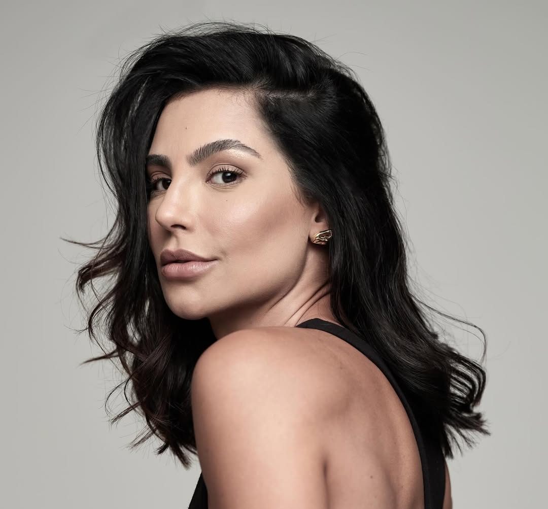 Ex-marido da Influenciadora Cíntia Chagas é indiciado por perseguição e violência psicológica