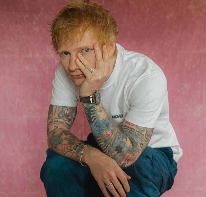 Ed Sheeran abre o coração sobre dificuldades no casamento em novas faixas de versão deluxe de Play